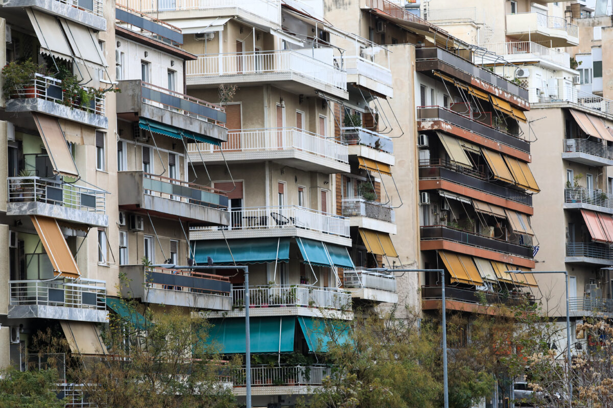 Πώς θα σωθούν τα σπίτια των ευάλωτων οφειλετών – Τα σενάρια για τον Φορέα Ακινήτων για το 2025