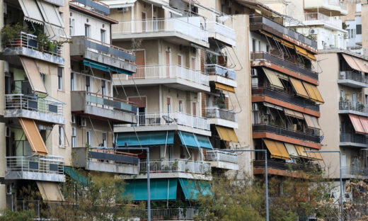 Πώς θα σωθούν τα σπίτια των ευάλωτων οφειλετών – Τα σενάρια για τον Φορέα Ακινήτων για το 2025