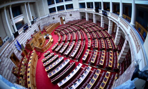 Σήμερα η ψήφιση του προϋπολογισμού: Live οι ομιλίες των πολιτικών αρχηγών στη Βουλή – Στις 7 οι ανακοινώσεις Μητσοτάκη