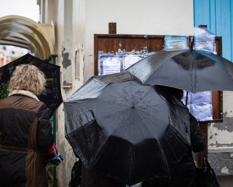 Καιρός αύριο: Βροχές και χιονόνερο σε όλη τη χώρα – Χιόνια σε Εύβοια, Κρήτη και Στερεά