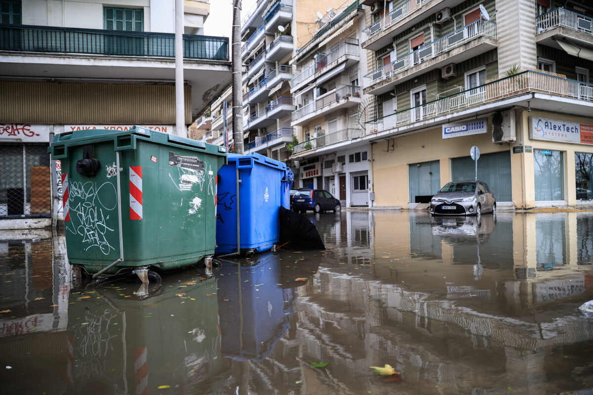 Καιρός: Καταιγίδες και βροχές τις επόμενες ώρες – Νέα κακοκαιρία από την Τετάρτη