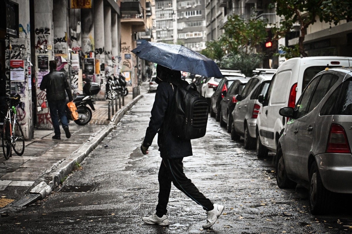 Καιρός σήμερα: Καταιγίδες στα δυτικά και τα ανατολικά – Σε ποιες περιοχές θα βρέξει