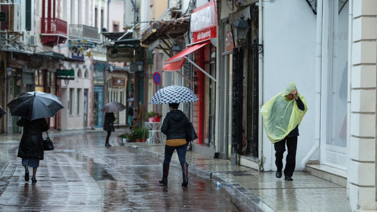 Καιρός: Κρύο και χιονο-εκπλήξεις τα Χριστούγεννα φέρνει η ψυχρή λίμνη που έρχεται