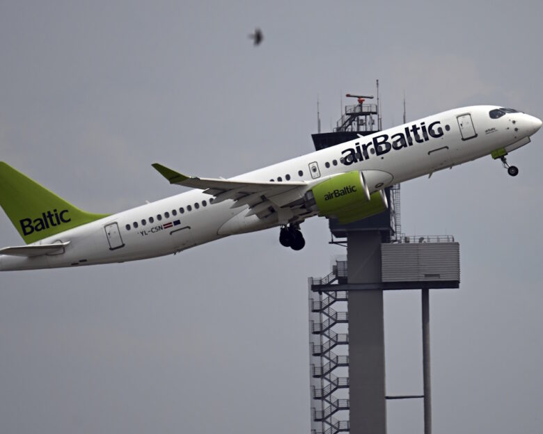 Η Λετονική αεροπορική AirBaltic ακυρώνει πάνω από 4.000 πτήσεις λόγω προβλημάτων συντήρησης