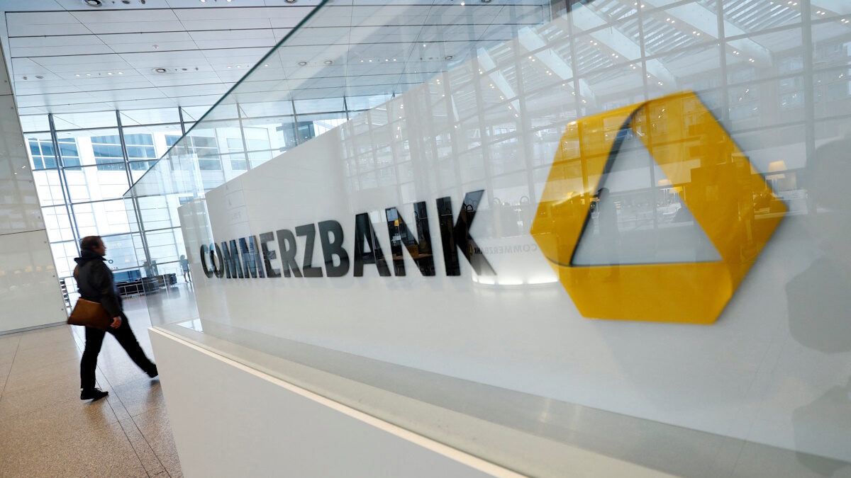 Η Commerzbank εξετάζει μικρότερες πιθανές συμφωνίες, δηλώνει η διευθύνουσα σύμβουλος