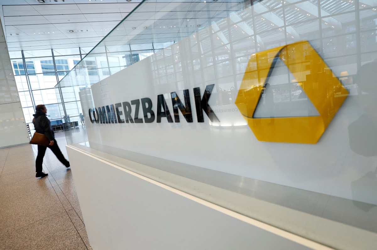 Η Commerzbank εξετάζει μικρότερες πιθανές συμφωνίες, δηλώνει η διευθύνουσα σύμβουλος