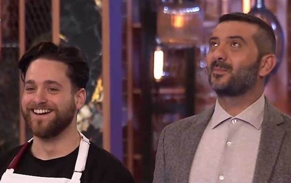 Masterchef: Βγήκαν τα μαχαίρια και ο Λευτέρης «γύρισε την μπιφτέκα» – Ποιος είναι ο 8ος υποψήφιος προς αποχώρηση