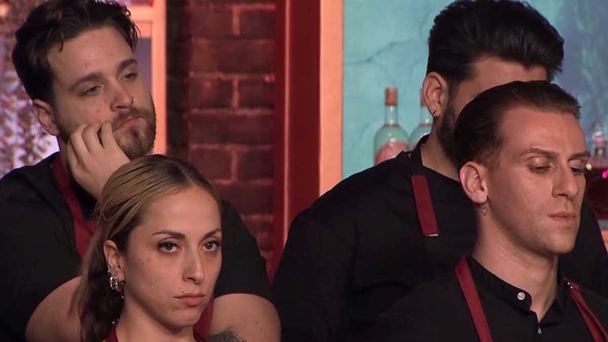 Masterchef: Η καθαίρεση του αρχηγού και η μπριγάδα που κέρδισε την ομαδική δοκιμασία – «Δεν μπορώ να βρίσω»