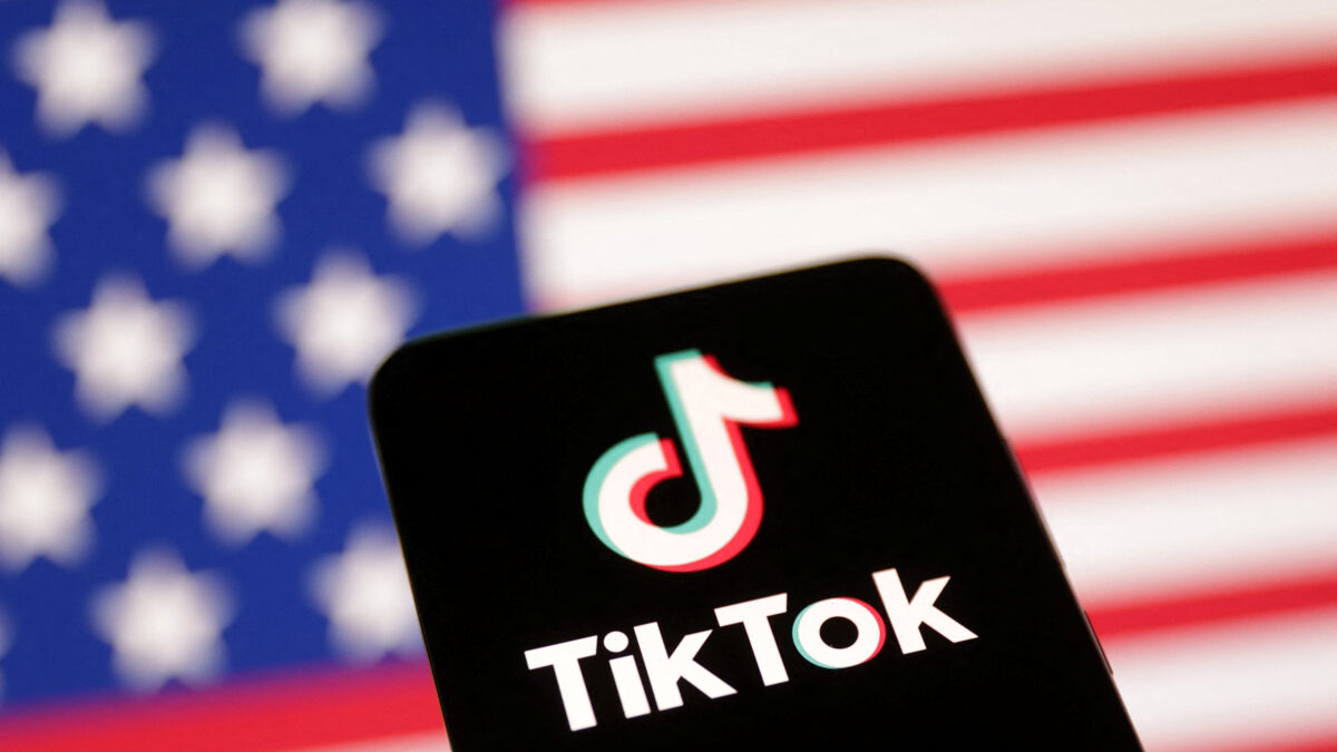 TikTok: «Αποκύημα της φαντασίας η εξαγορά της εφαρμογής από τον Έλον Μασκ» απαντάει η Κίνα