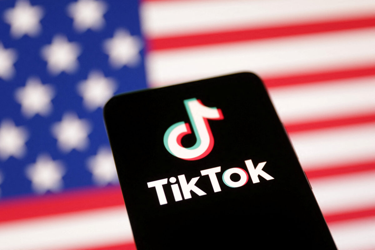 TikTok: «Αποκύημα της φαντασίας η εξαγορά της εφαρμογής από τον Έλον Μασκ» απαντάει η Κίνα