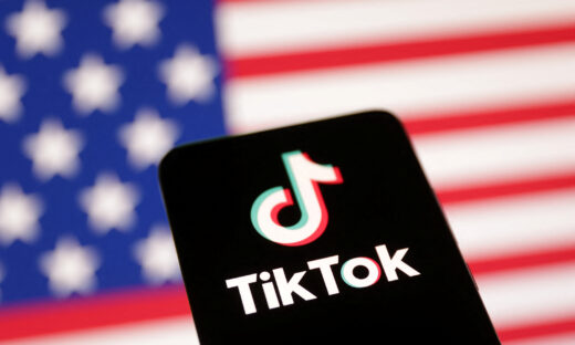 TikTok: «Αποκύημα της φαντασίας η εξαγορά της εφαρμογής από τον Έλον Μασκ» απαντάει η Κίνα