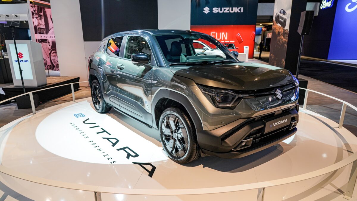 Suzuki: Το καλοκαίρι έρχεται το ηλεκτρικό e VITARA