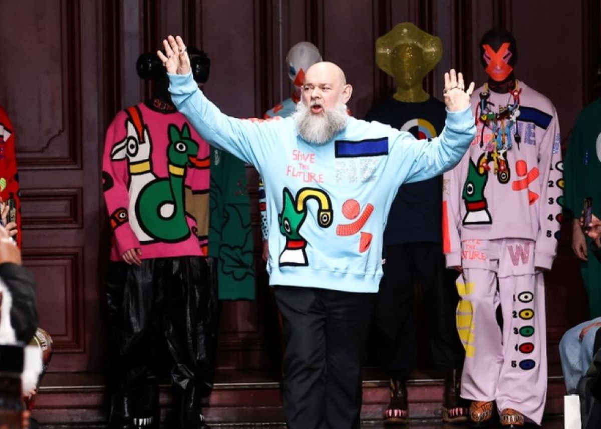 Walter Van Beirendonck: Ο κόσμος της μόδας φοβάται τον Τραμπ, λέει ο βέλγος σχεδιαστής