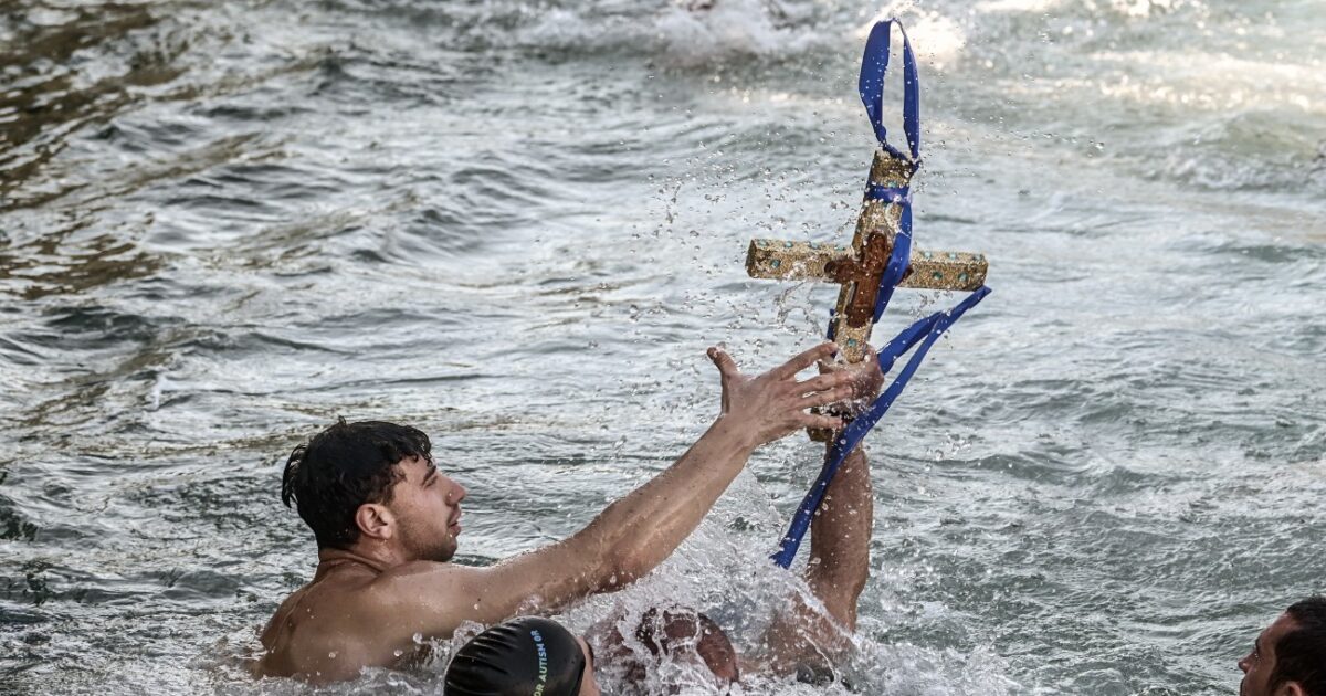 Ποιοι γιορτάζουν σήμερα 6 Ιανουαρίου 2025