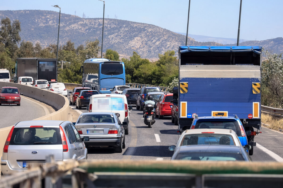 Μέσα από το gov.gr η έκδοση και παράταση αδειών οδήγησης αυτοκινήτων και μοτοσικλετών