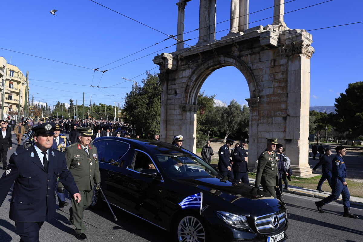 Η κηδεία του Κώστα Σημίτη μέσα από 20 φωτογραφικά κλικ