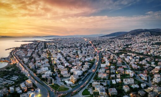 Αλλάζουν οι αντικειμενικές αξίες ακινήτων σε περιοχές με θέα όπως το Ελληνικό, Γλυφάδα και Άλιμος