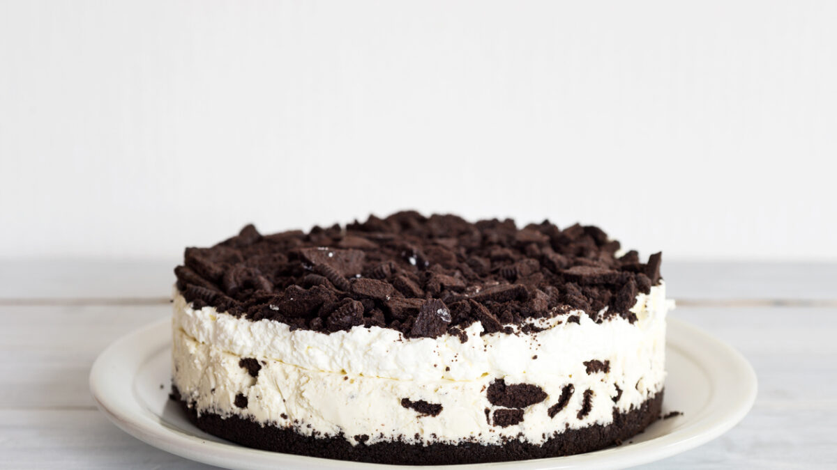 Cheesecake Oreo με επικάλυψη γκανάς λευκής σοκολάτας