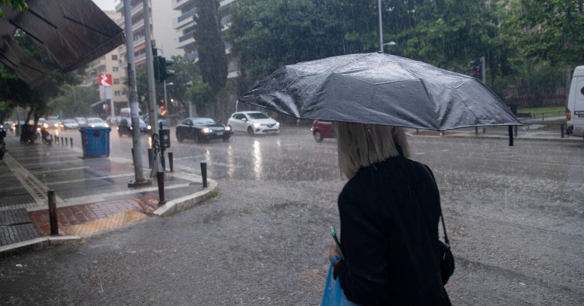 Καιρός σήμερα: Καταιγίδες στο Ιόνιο και την Ήπειρο