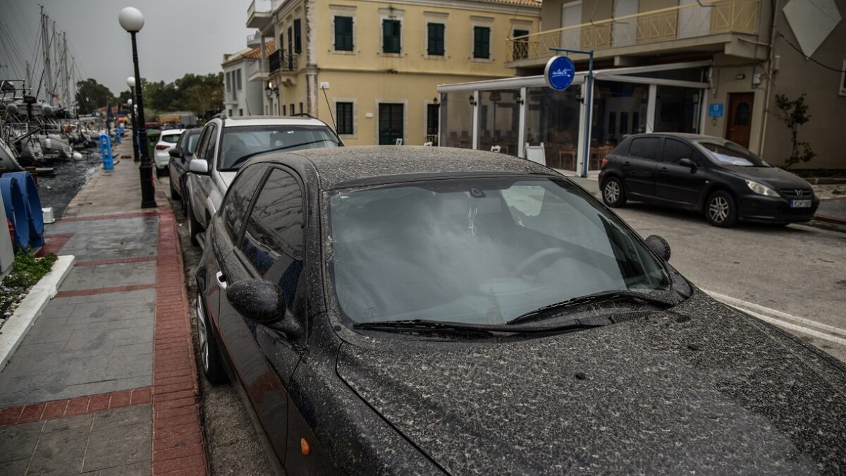 Καιρός: Έρχονται λασποβροχές, σκόνη και υγρασία το επόμενο διήμερο – «Κρύα και χιόνια από εβδομάδα»