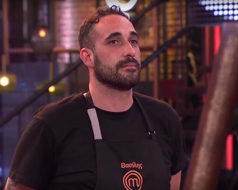 Masterchef: «Έφυγε όπως ήρθε» ο Βασίλης – Η πρώτη αποχώρηση και η συγκίνηση στο πλατό