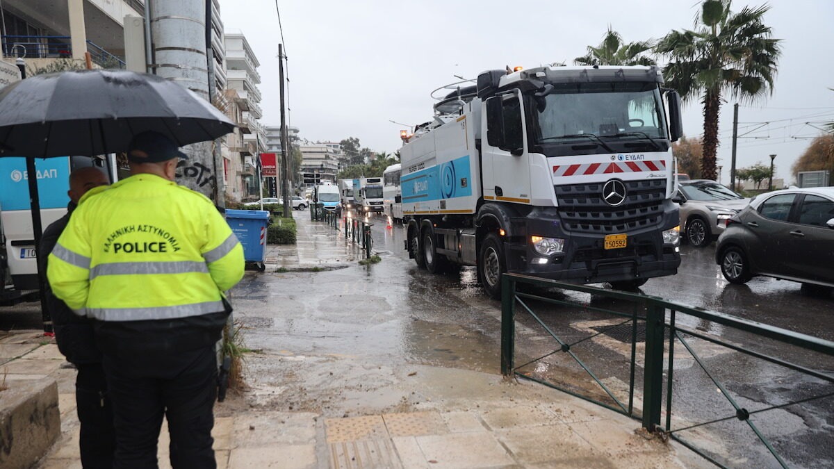 Δήμαρχος Αλίμου: Φτάσαμε στο σημείο να φυλάμε το καπάκι για να μην γεμίσει λύματα η παραλιακή