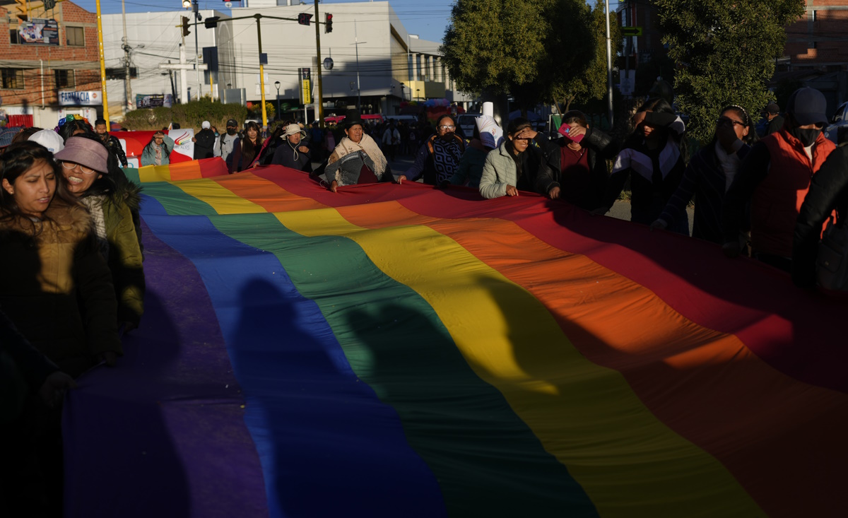 Ιστορική υποχώρηση του Πενταγώνου για τους ομοφυλόφιλους στρατιωτικούς που απολύθηκαν λόγω του σεξουαλικού προσανατολισμού τους