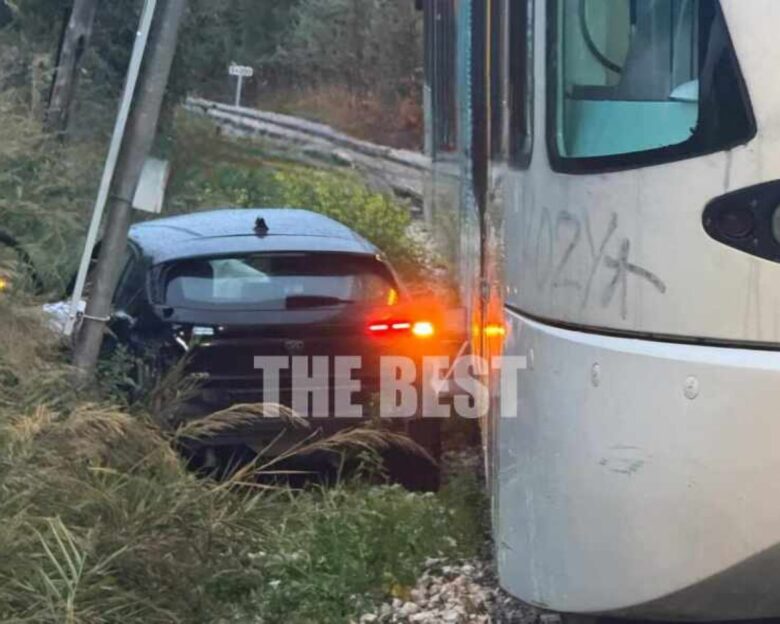 Πάτρα: Πώς έγινε η σύγκρουση τρένου του Προαστιακού με αυτοκίνητο – Η ανακοίνωση της Hellenic Train