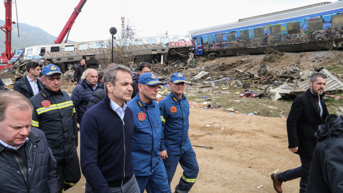 Τέμπη: Απαντήσεις από Μητσοτάκη για την τραγωδία