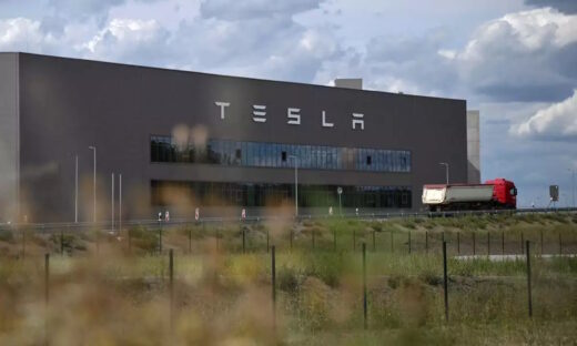 Γερμανία: Πτώση πωλήσεων για την Tesla – Κυριαρχούν οι VW, BMW και Mercedes στην αγορά ηλεκτρικών αυτοκινήτων