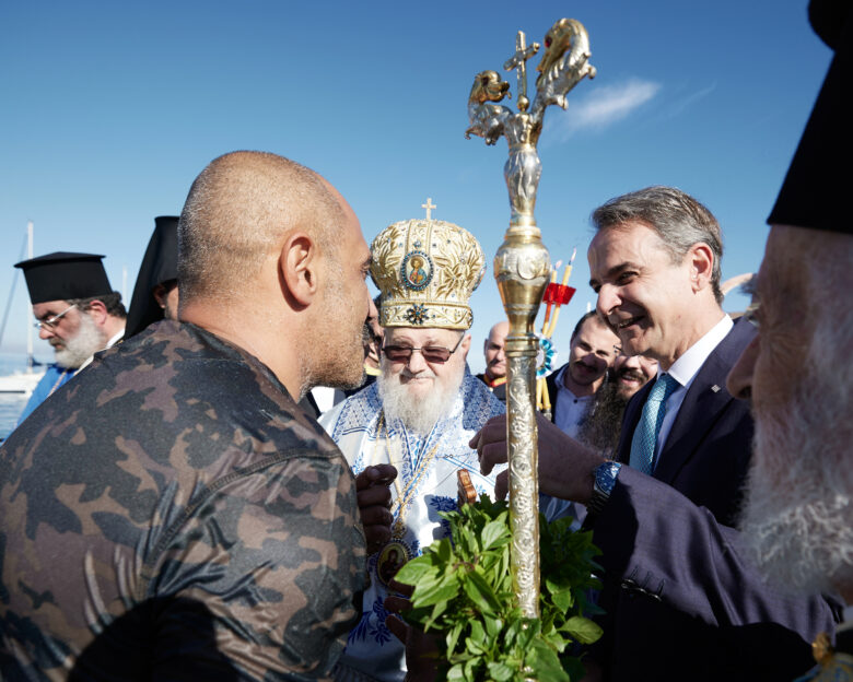 Στη Δεξαμενή για τον αγιασμό των υδάτων ο Κυριάκος Μητσοτάκης