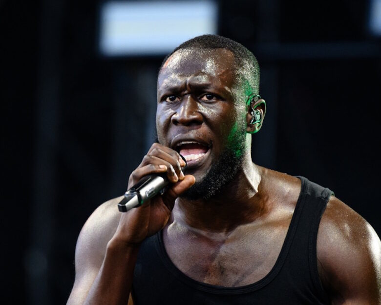 Stormzy: Αφαίρεσαν το δίπλωμα του ράπερ επειδή μιλούσε στο τηλέφωνο – Είχε συλληφθεί τον Μάρτιο στο Λονδίνο