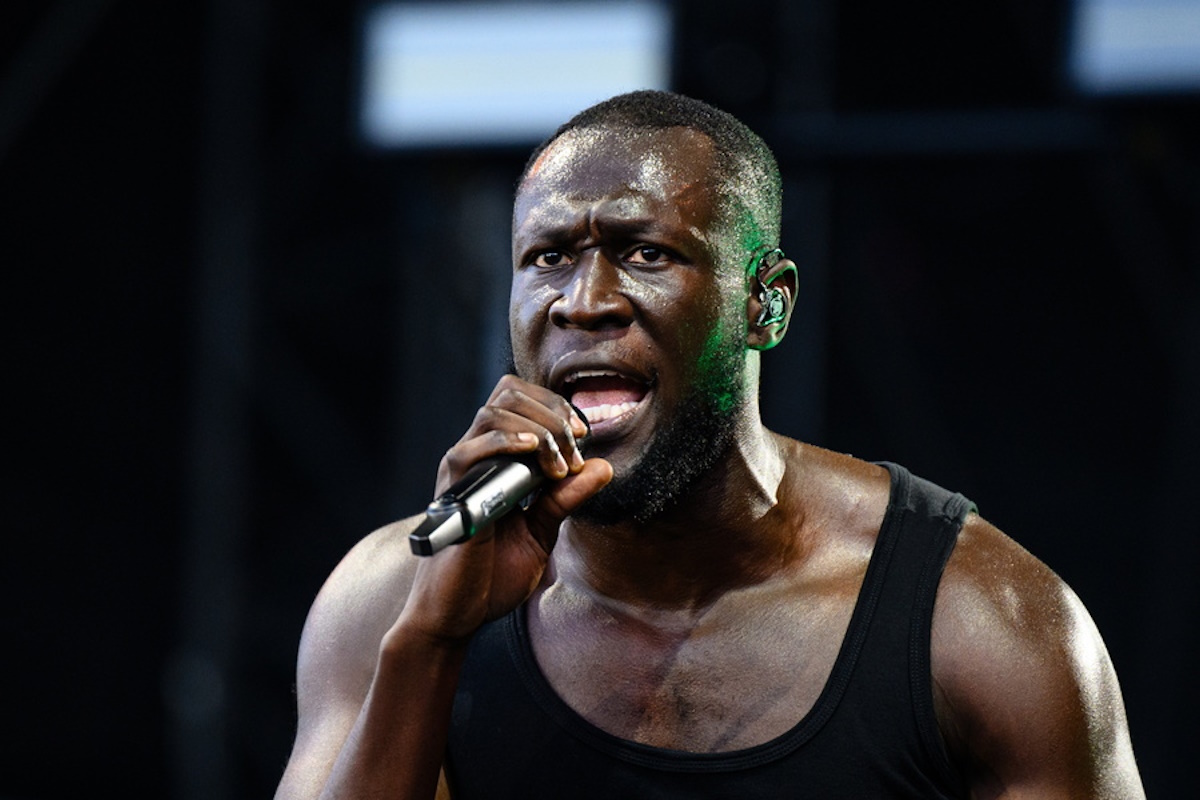 Stormzy: Αφαίρεσαν το δίπλωμα του ράπερ επειδή μιλούσε στο τηλέφωνο – Είχε συλληφθεί τον Μάρτιο στο Λονδίνο