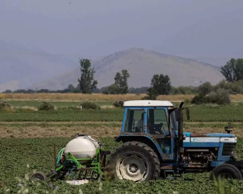 Αγρότες: Αύριο οι πληρωμές για ζημιές φυτικής παραγωγής και ζωικού κεφαλαίου