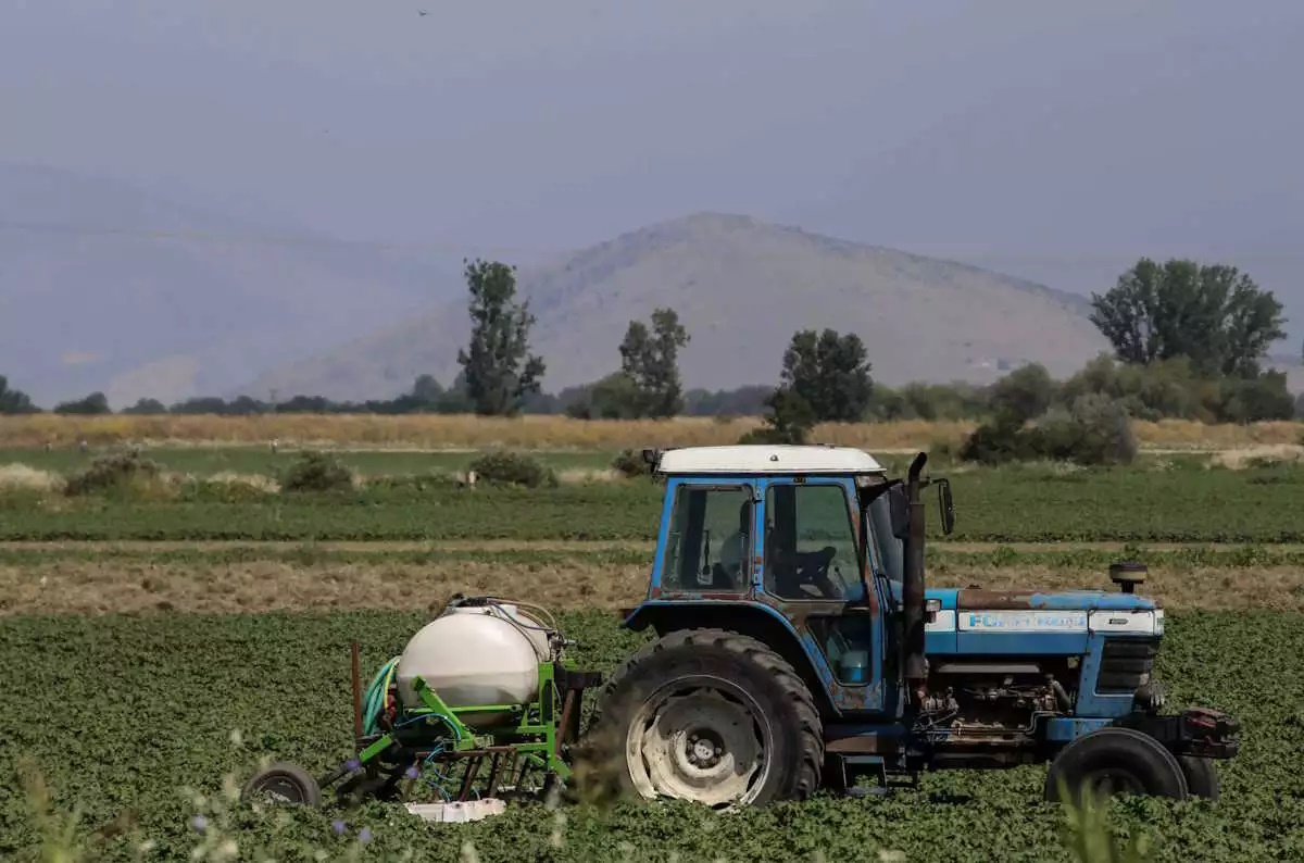 Αγρότες: Αύριο οι πληρωμές για ζημιές φυτικής παραγωγής και ζωικού κεφαλαίου