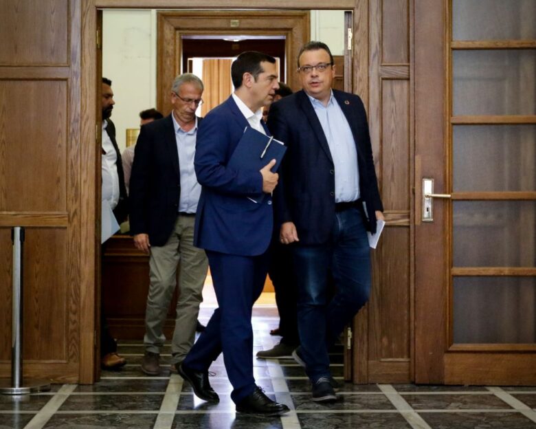 Ο ΣΥΡΙΖΑ περνά στην αντεπίθεση με αιχμή του δόρατος την κυβερνητική του θητεία