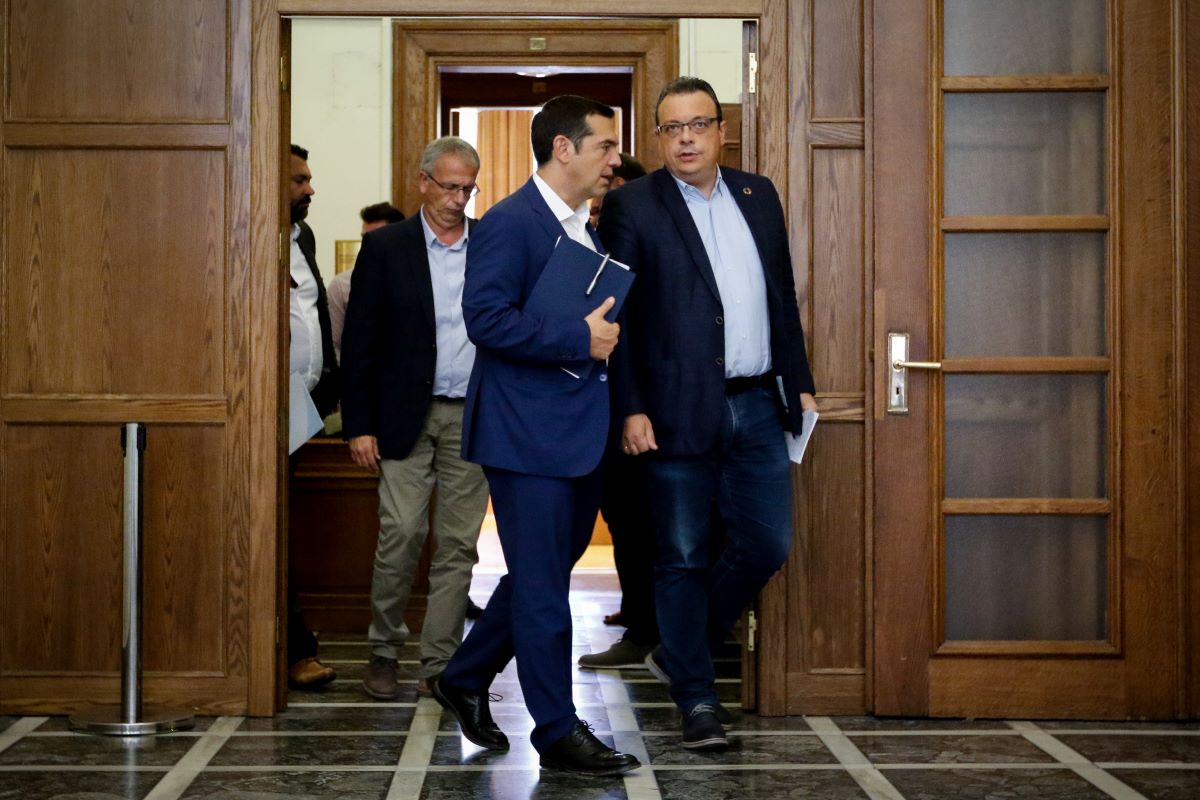 Ο ΣΥΡΙΖΑ περνά στην αντεπίθεση με αιχμή του δόρατος την κυβερνητική του θητεία