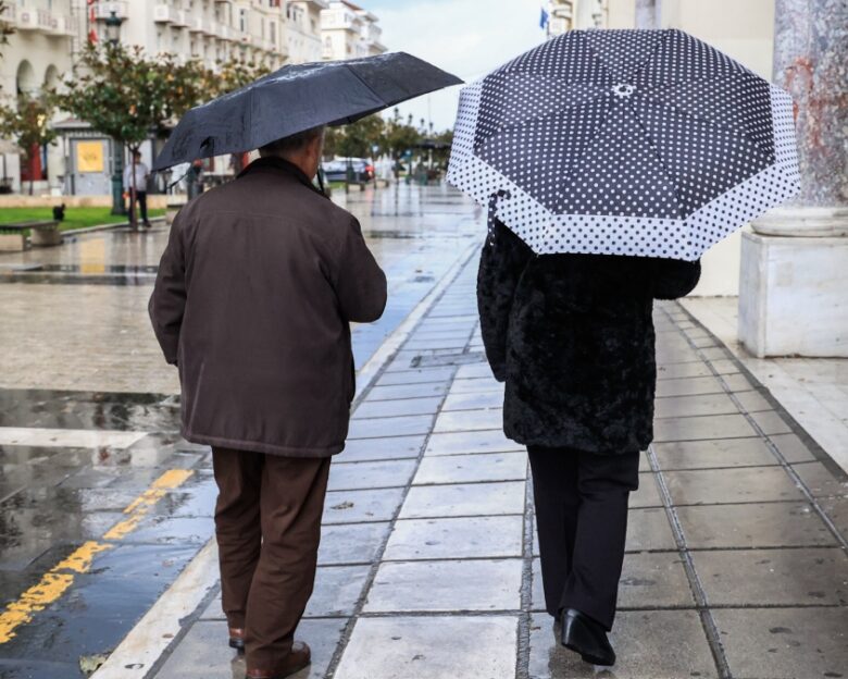 Καιρός σήμερα: Σύννεφα σε όλη τη χώρα και βροχές σε Κυκλάδες, Κρήτη και Πελοπόννησο – Άνεμοι ως 8 μποφόρ στα Κύθηρα