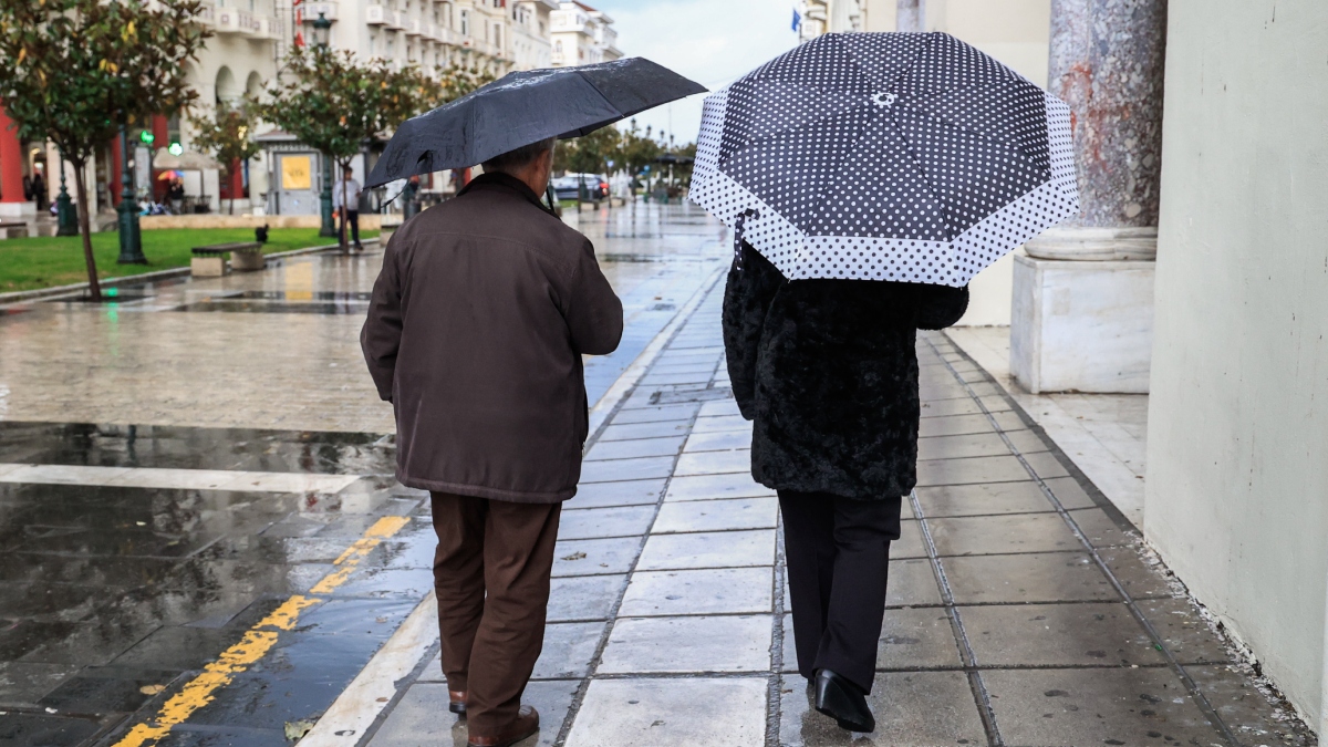 Καιρός σήμερα: Σύννεφα σε όλη τη χώρα και βροχές σε Κυκλάδες, Κρήτη και Πελοπόννησο – Άνεμοι ως 8 μποφόρ στα Κύθηρα