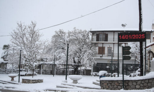 Καιρός: Συνεχίζονται τα χιόνια, παγετός μέχρι την Παρασκευή – Επικαιροποίηση του έκτακτου δελτίου