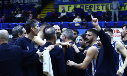 Στιγμή έντασης στον αγώνα Καρδίτσα - Περιστέρι