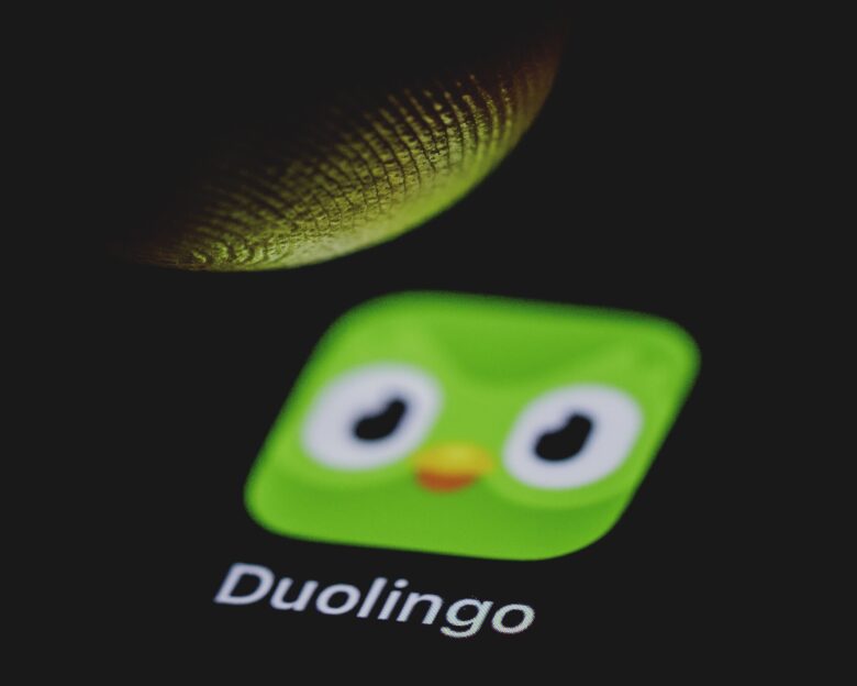 «Πέθανε» η πράσινη κουκουβάγια του Duolingo – «Αντί για λουλούδια, κάντε ένα μάθημα»