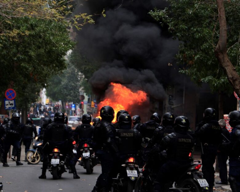 Τέμπη: 41 συλλήψεις και 84 προσαγωγές πριν την έναρξη του συλλαλητηρίου στην Αθήνα