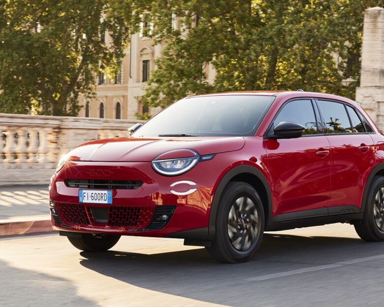 Fiat: Μείωση τιμής κατά 5.690 ευρώ στο ηλεκτρικό 600e