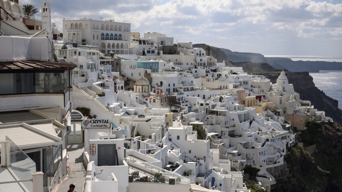 Σεισμοί στη Σαντορίνη: Συνεχίζεται η σεισμική δραστηριότητα – Σε ετοιμότητα όσοι κάτοικοι παραμένουν στο νησί