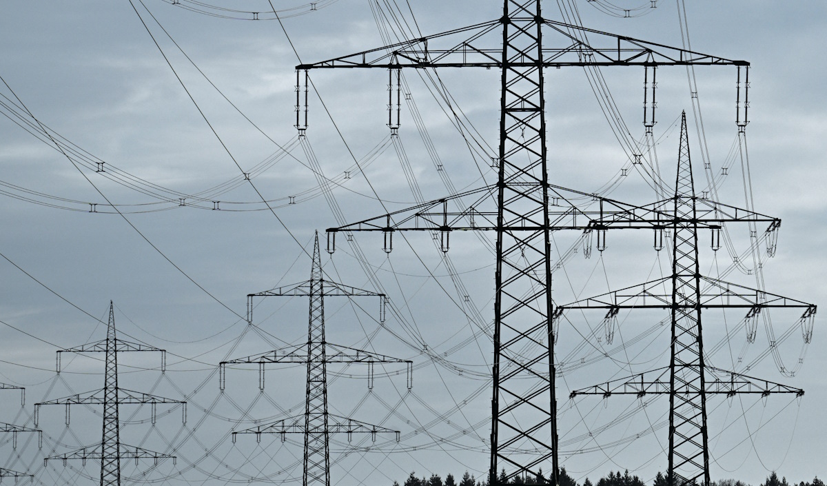 Electrical power pylons