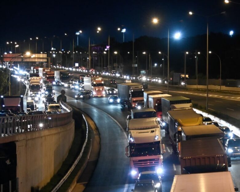 Κηφισός: Νέα καραμπόλα και τροχαίο ατύχημα – Στο «κόκκινο» η κίνηση στους δρόμους