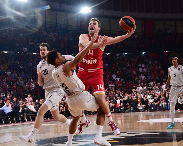 Παρί – Ολυμπιακός live για την 25η αγωνιστική της Euroleague