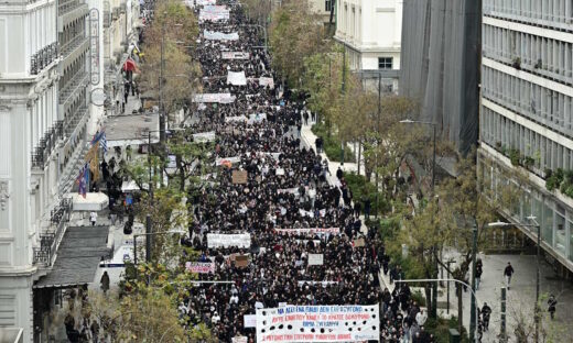 Συλλαλητήριο στην Αθήνα, με βασικό αίτημα να αποδοθεί δικαιοσύνη για την τραγωδία των Τεμπών