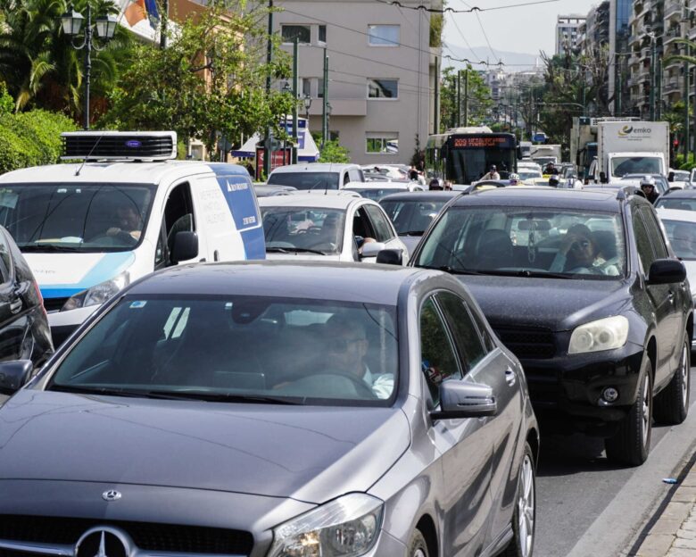 ΑΑΔΕ: Ψηφιακοί έλεγχοι για αποδείξεις σε πάρκινγκ, πλυντήρια, συνεργεία αυτοκινήτων – Πως θα λειτουργεί το ψηφιακό πελατολόγιο